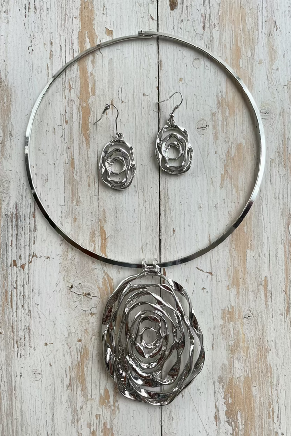 Hammered Swril Design Statement Choker Necklace Earrings Set
